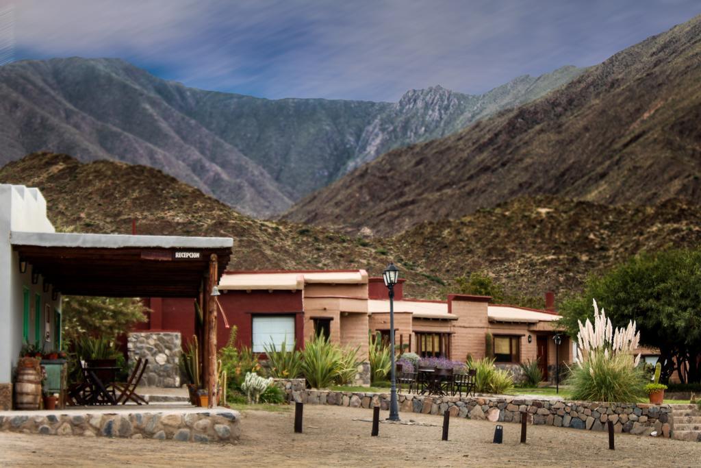 Miraluna Bodega Boutique Cachi Exterior photo